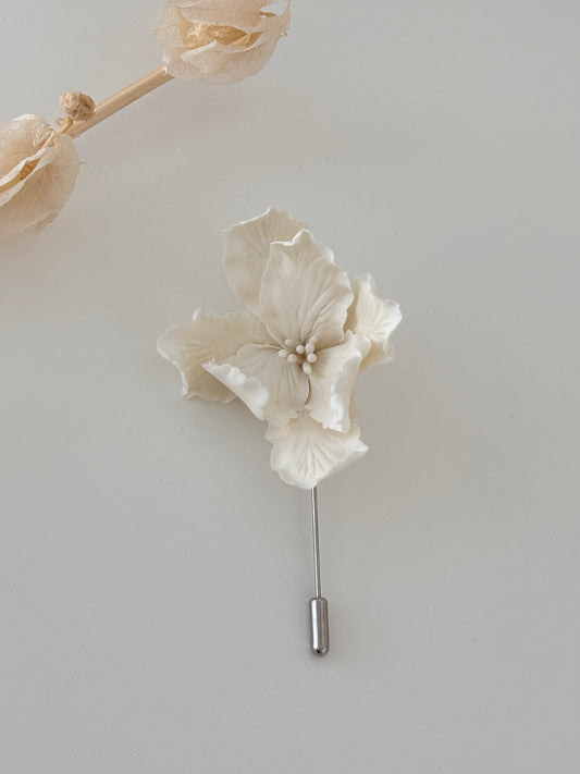 Boutonniere petunia