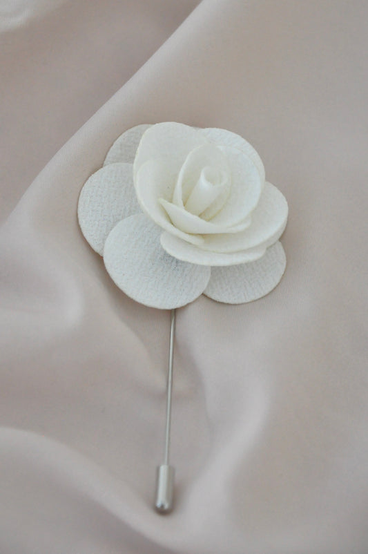 Boutonniere flor tipo rosa